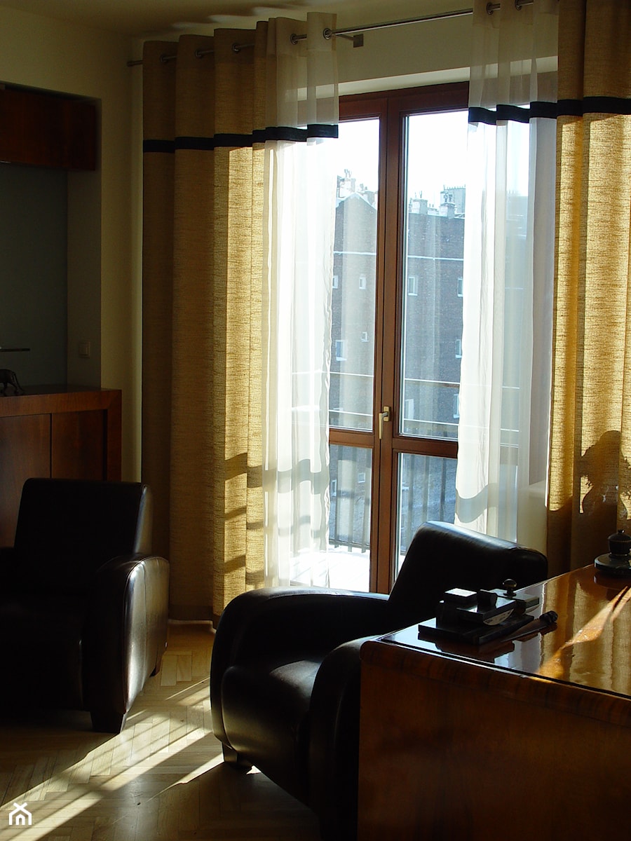 Mieszkanie prywatne, Warszawa ul. Koszykowa - Żółty salon z tarasem / balkonem, styl glamour - zdjęcie od hmarchitekci