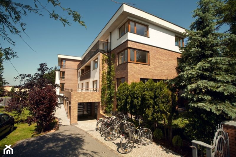 Pensjonat - Duże dwupiętrowe nowoczesne domy wielorodzinne murowane - zdjęcie od Absens architekci - Homebook
