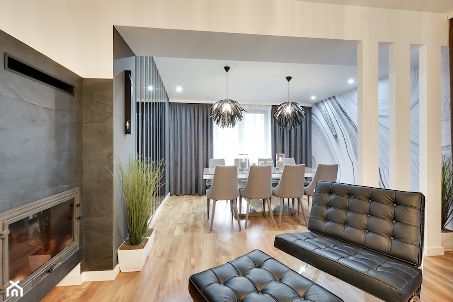 SALON - Duża biała szara jadalnia w salonie, styl nowoczesny - zdjęcie od marmo Design Projektowanie wnętrz