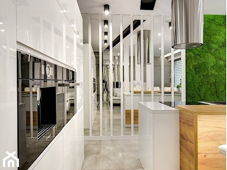 Aranżacje wnętrz - Kuchnia: Kuchnia otwarta - Kuchnia, styl nowoczesny - marmo Design Projektowanie wnętrz . Przeglądaj, dodawaj i zapisuj najlepsze zdjęcia, pomysły i inspiracje designerskie. W bazie mamy już prawie milion fotografii!