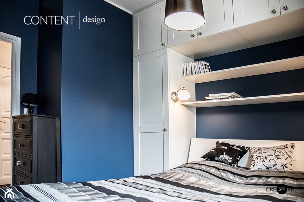 mała sypialnia z garderobą - Mała niebieska sypialnia - zdjęcie od Anna Błażowska - Homebook