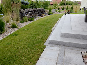 Funkcjonalny i praktyczny granit w ogrodzie - zdjęcie od Klink.pl Kamień Naturalny