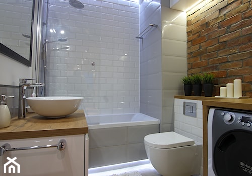Mieszkanie 50m - Mała na poddaszu bez okna z pralką / suszarką łazienka, styl skandynawski - zdjęcie od Magdalena Kruczyk 2