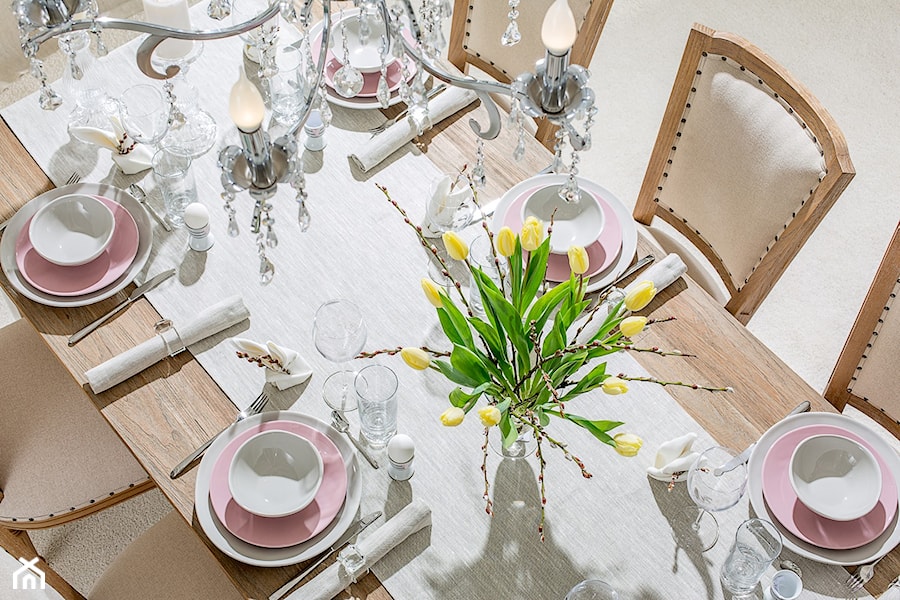 Harmonijna dekoracja stołu na Wielkanoc - zdjęcie od Dekoria.pl