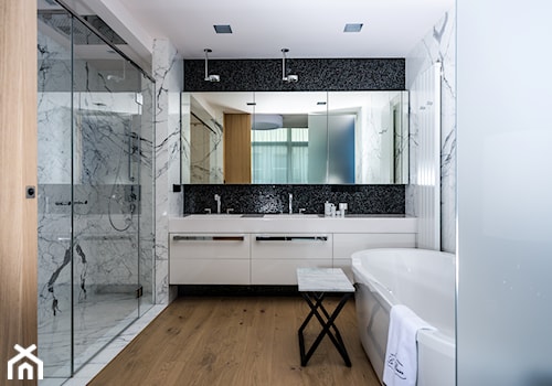 APARTAMENT POWISLE - Duża z dwoma umywalkami z punktowym oświetleniem łazienka z oknem, styl nowoczesny - zdjęcie od Republika Architektury