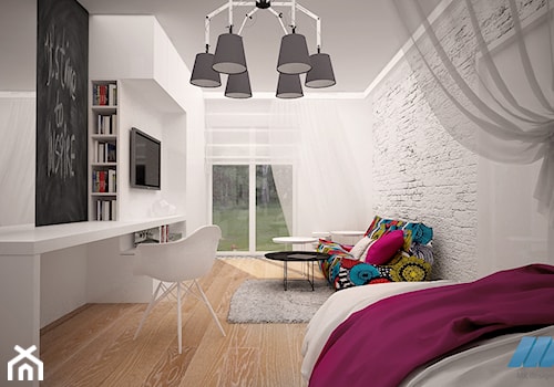 DOM POD ŁOWICZEM - Duży biały pokój dziecka dla nastolatka dla dziewczynki, styl nowoczesny - zdjęcie od MKdesigner