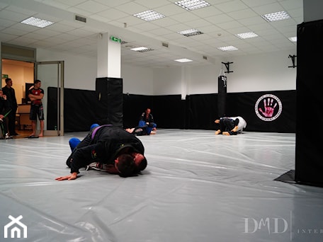 Aranżacje wnętrz - Wnętrza publiczne: Brazylijskie jiu-jitsu BJJ Zgorzelec - DMD Interiør. Przeglądaj, dodawaj i zapisuj najlepsze zdjęcia, pomysły i inspiracje designerskie. W bazie mamy już prawie milion fotografii!