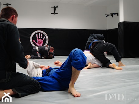 Aranżacje wnętrz - Wnętrza publiczne: Brazylijskie jiu-jitsu BJJ Zgorzelec - DMD Interiør. Przeglądaj, dodawaj i zapisuj najlepsze zdjęcia, pomysły i inspiracje designerskie. W bazie mamy już prawie milion fotografii!