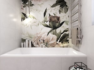 Łazienka w kobiecym stylu z elementami florystycznymi 