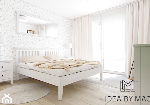 Klatka. - Średnia biała sypialnia, styl prowansalski - zdjęcie od Idea by Mag.