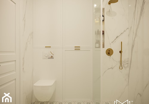 Pastelowa elegancja - Średnia bez okna z punktowym oświetleniem łazienka, styl glamour - zdjęcie od Idea by Mag.
