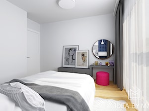 Port Praski - Średnia szara sypialnia z balkonem / tarasem, styl nowoczesny - zdjęcie od Idea by Mag.