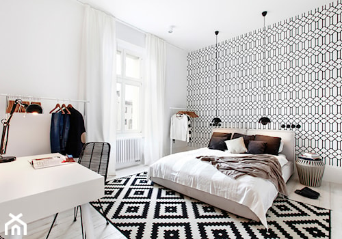 Apartament w Sopocie. Wyjątkowy. - Średnia biała z biurkiem sypialnia, styl skandynawski - zdjęcie od DEKA DESIGN