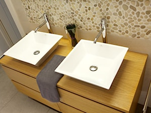 Faktura w łazience. - Łazienka, styl minimalistyczny - zdjęcie od DEKA DESIGN