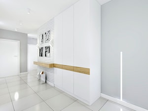 Dom Domiechowice - Duży biały szary hol / przedpokój - zdjęcie od Klaudia Tworo Projektowanie Wnętrz