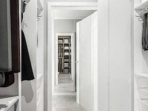 Villa Nobile 2 - Mała otwarta garderoba oddzielne pomieszczenie, styl nowoczesny - zdjęcie od Klaudia Tworo Projektowanie Wnętrz