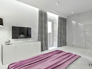 Dom w Sopocie - Duża biała sypialnia z balkonem / tarasem - zdjęcie od Klaudia Tworo Projektowanie Wnętrz