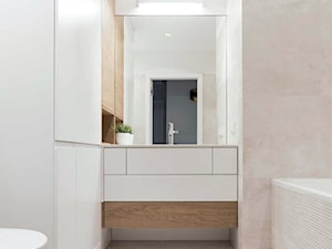 Szczypta kolorów - Mała na poddaszu bez okna z punktowym oświetleniem łazienka, styl nowoczesny - zdjęcie od Pracownia Architektoniczna Małgorzaty Górskiej-Niwińskiej