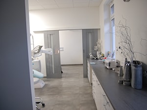 Elegancki gabinet stomatologiczny - Wnętrza publiczne, styl nowoczesny - zdjęcie od Koncept Beautiful Inside inż. Szymon Kamiński