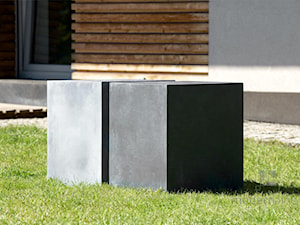 Betonowe meble w ogrodzie - Ogród, styl minimalistyczny - zdjęcie od Modern Line