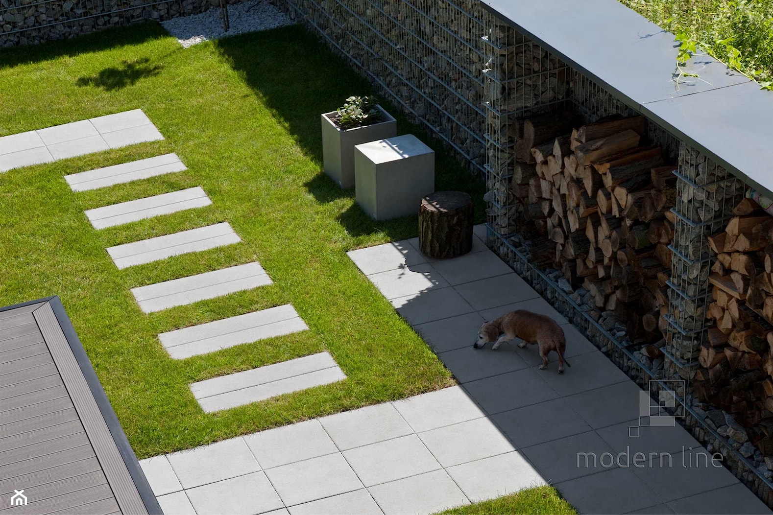 Ogród z płytami SOLID - Ogród, styl minimalistyczny - zdjęcie od Modern Line - Homebook