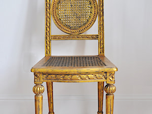 krzesełko drewniane, złocone - zdjęcie od Room77