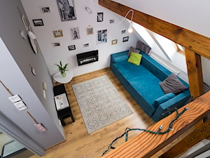 Mały biały szary salon, styl skandynawski - zdjęcie od Gocłowscy nieruchomości & home staging