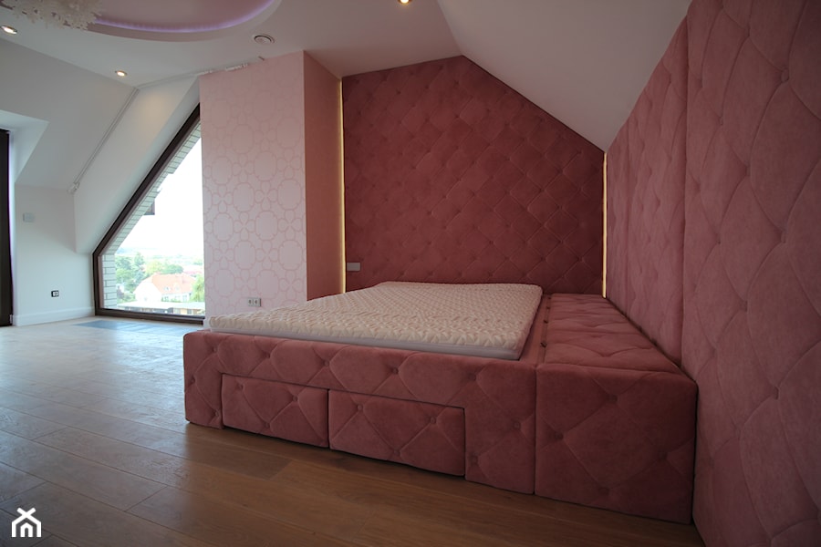 I LOVE PINK - Pokój dziecka - zdjęcie od LOFT ART Izabela Balbus