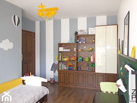 Aranżacje wnętrz - Pokój dziecka: przechowywanie w pokoju dziecięcym - ZAPA Studio Projektowe. Przeglądaj, dodawaj i zapisuj najlepsze zdjęcia, pomysły i inspiracje designerskie. W bazie mamy już prawie milion fotografii!