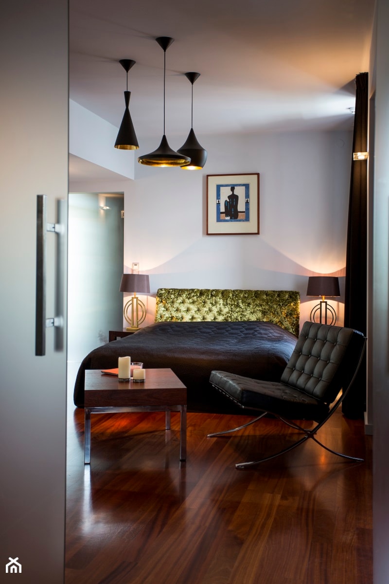 STARE BABICE - Średnia biała sypialnia, styl nowoczesny - zdjęcie od Hekkelstrand