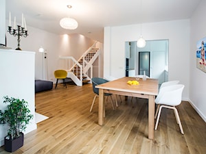 MAGDALENKA - Duża biała jadalnia jako osobne pomieszczenie, styl skandynawski - zdjęcie od Hekkelstrand