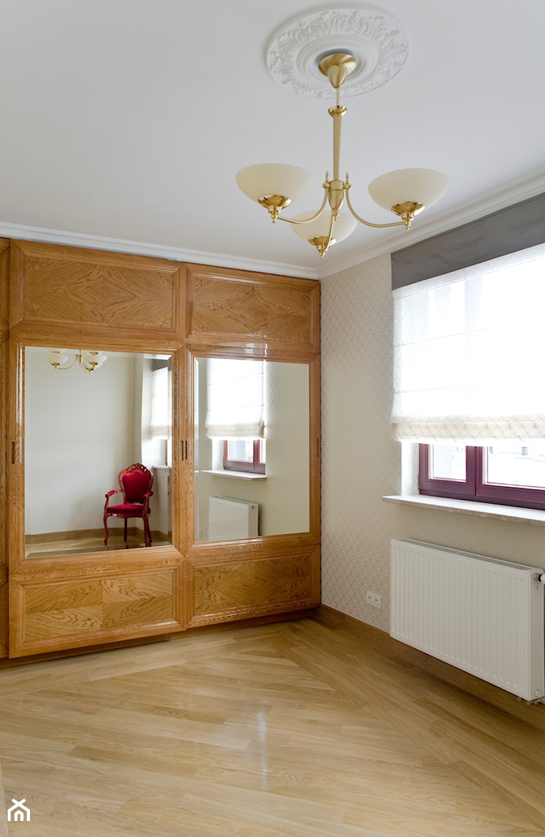 Luksusowy Apartament Warszawa - Garderoba, styl tradycyjny - zdjęcie od Zadora Meble