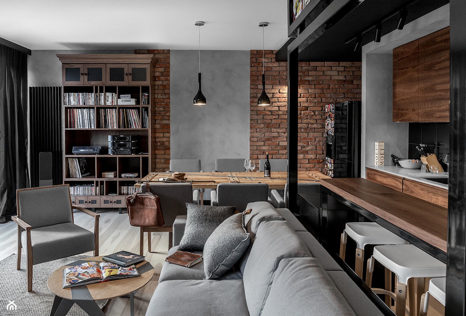 Apartament w Gdańsku - Średni szary salon z kuchnią z jadalnią z bibiloteczką, styl industrialny - zdjęcie od SIKORA WNĘTRZA - Homebook