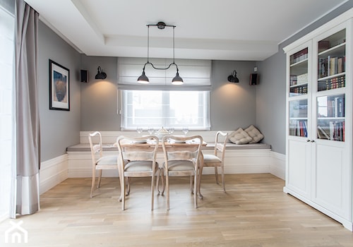 Dom nad Wisłą - Średnia szara jadalnia jako osobne pomieszczenie, styl skandynawski - zdjęcie od emDesign home & decoration