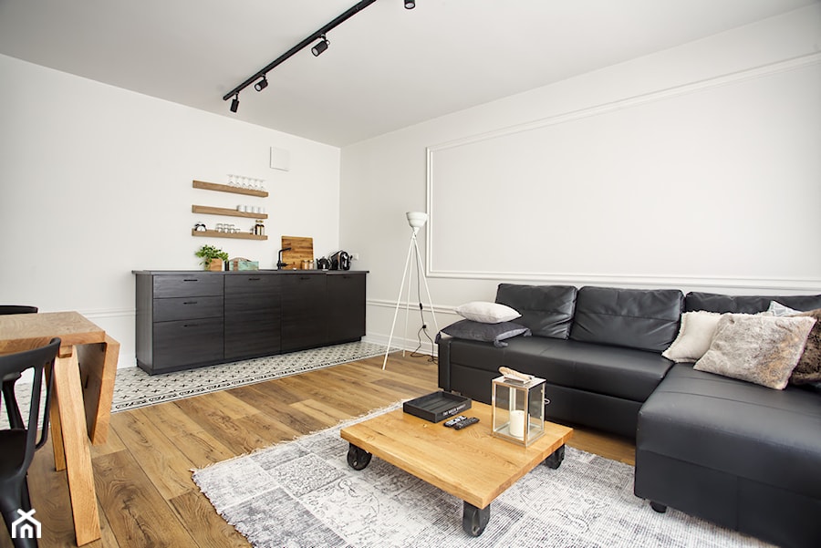 Apartment for rent - Mały biały salon z jadalnią, styl nowoczesny - zdjęcie od emDesign home & decoration