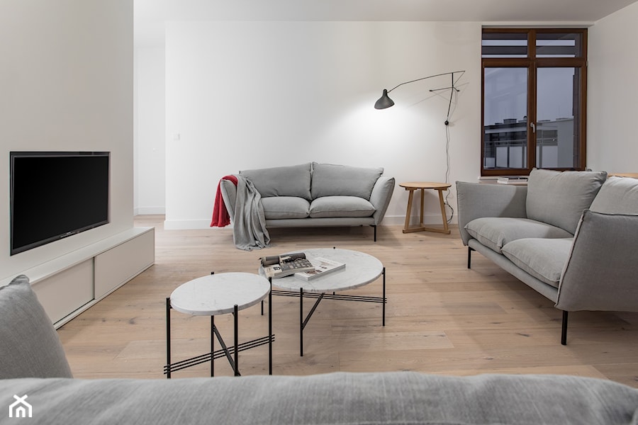 Carrara - Średni szary salon, styl minimalistyczny - zdjęcie od emDesign home & decoration