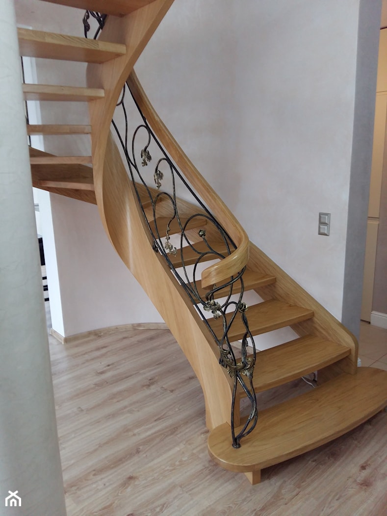 Policzkowe schody gięte. - zdjęcie od Jarosz-schody - Homebook