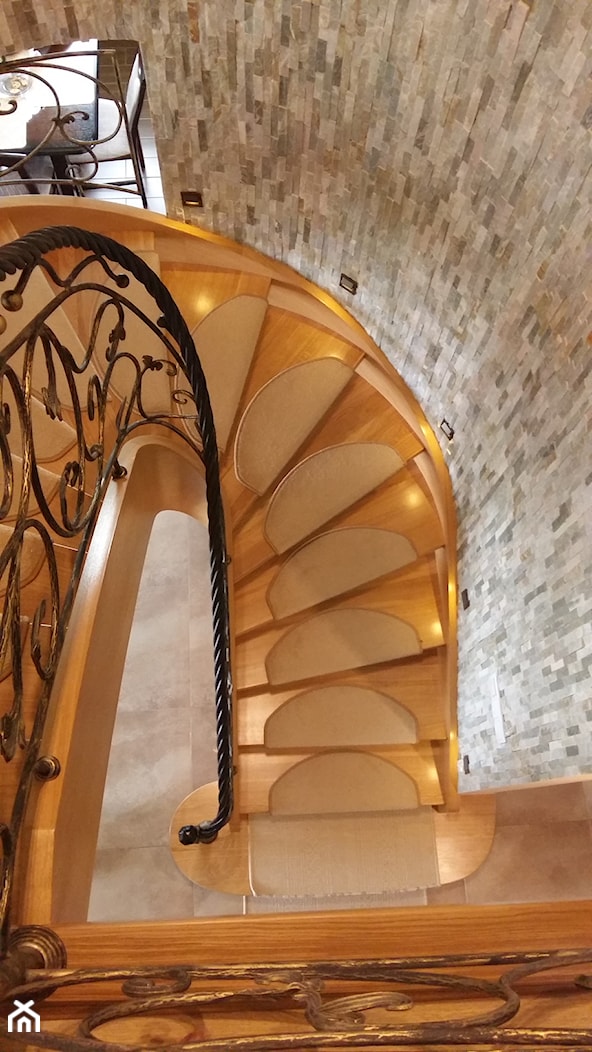 Policzkowe schody gięte - zdjęcie od Jarosz-schody - Homebook