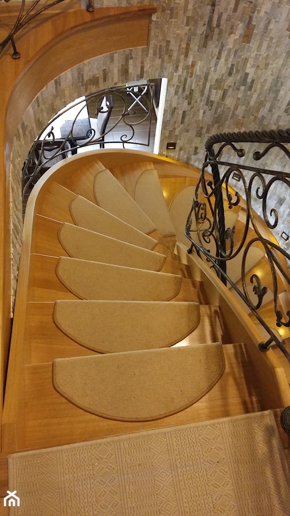 Policzkowe schody gięte - zdjęcie od Jarosz-schody - Homebook