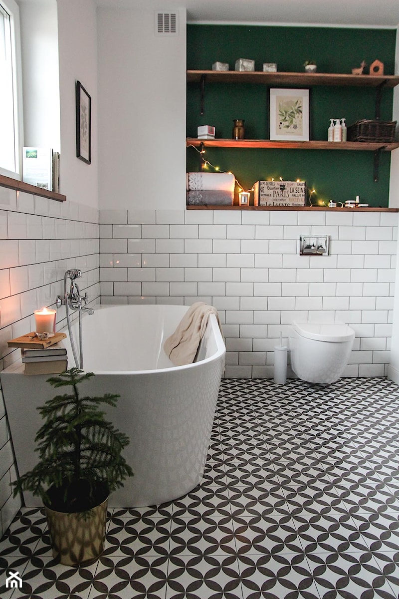 nowy dom - Średnia łazienka z oknem, styl skandynawski - zdjęcie od homeonthehill.pl