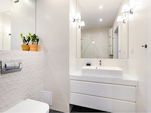 Mieszkanie na Ordona - Mała bez okna z punktowym oświetleniem łazienka, styl nowoczesny - zdjęcie od PK DESIGN Projektowanie Wnętrz Paulina Nieścior