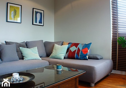 Mieszkanie w Sieradzu - Mały szary salon, styl nowoczesny - zdjęcie od Atelier58
