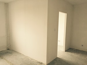 Z kawalerki wydzielony pokój na sypialnie o wymiarach 250x260 - zdjęcie od jacek-polakowski