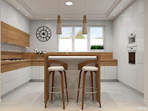 Kuchnia w domu jednorodzinnym - Średnia otwarta szara z zabudowaną lodówką kuchnia w kształcie liter ... - zdjęcie od Atelier Art&Design