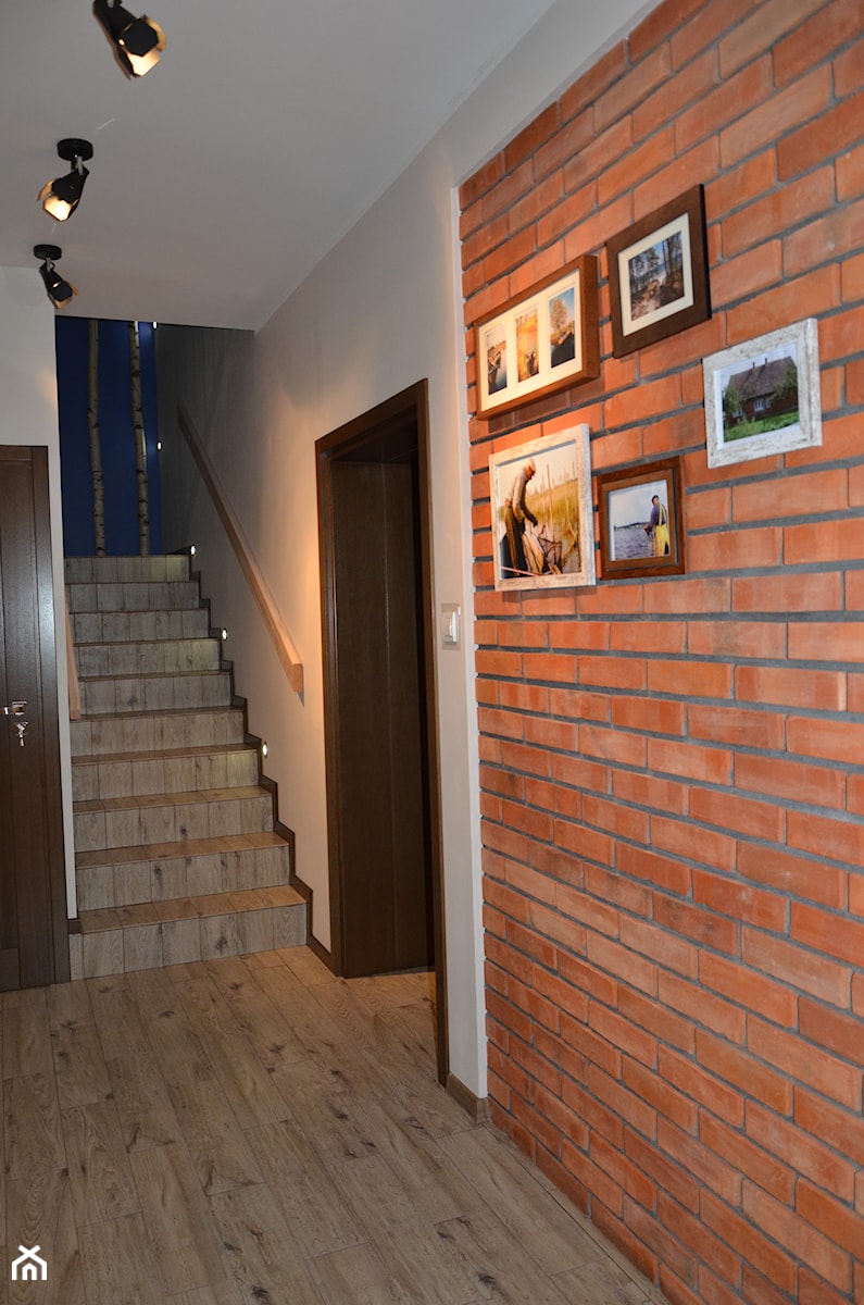 korytarz w stylu marynistycznym - zdjęcie od MyWay Design