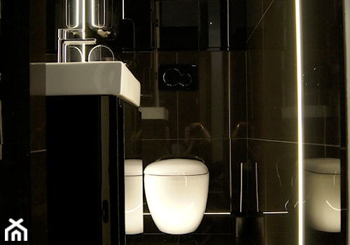 Realizacja łazienki Warszawa - Mała na poddaszu bez okna łazienka, styl nowoczesny - zdjęcie od Hirszberg Pracownia Architektoniczna