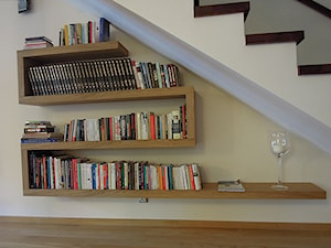 Półki pod schodami - Schody - zdjęcie od Cellaio - półki na książki