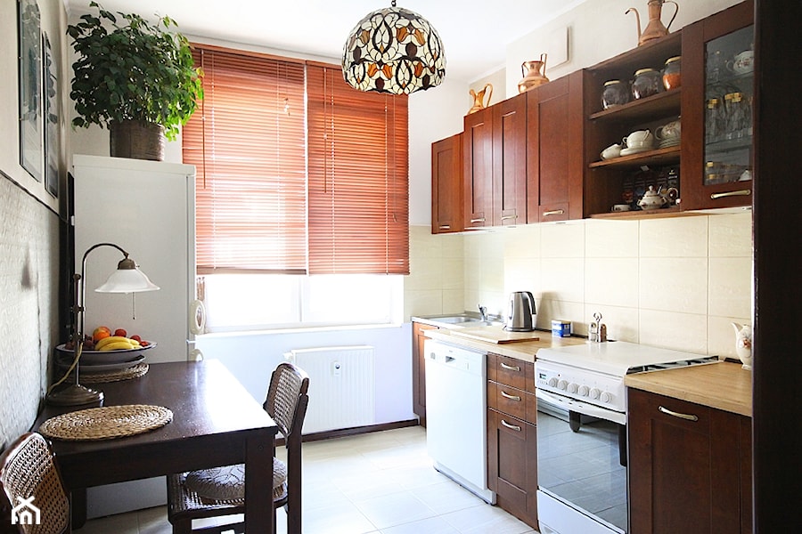 klimatyczne mieszkanie w bloku - Kuchnia - zdjęcie od Dominika Dejryng