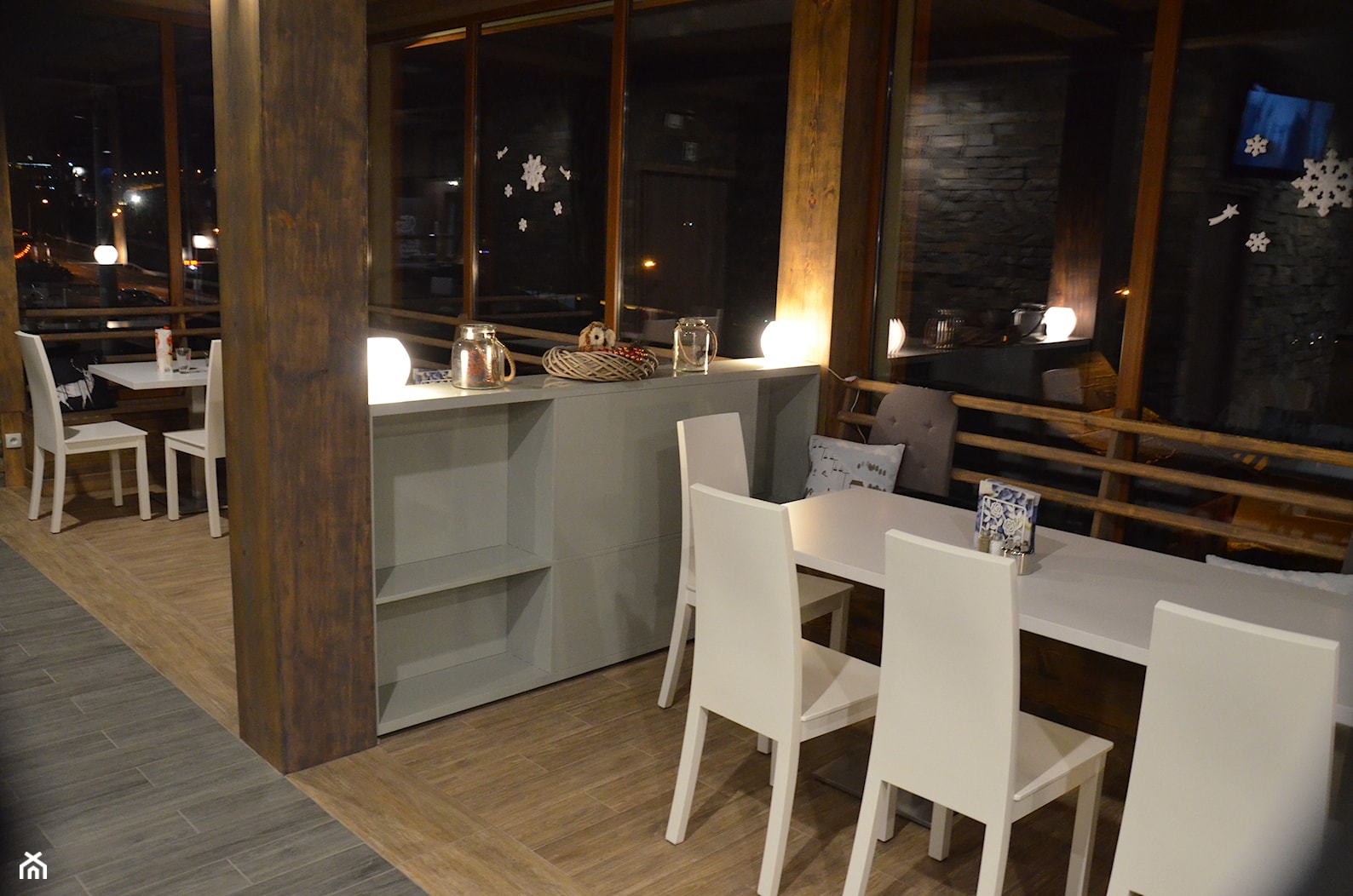 wnętrza restauracji styl nowoczesny minimalistyczny - zdjęcie od JakubMackiewicz - Homebook
