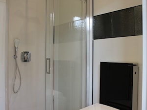 Gdyński apartament - Mała bez okna łazienka, styl nowoczesny - zdjęcie od MK ARCHITEKTURA WNĘTRZ I KRAJOBRAZU